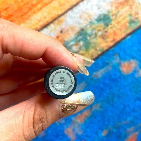 ❌SOLD❌MAC Cosmetics Lipstick Mini (Diva) Full Size Product/100% Genuine - Picture 3 of 3